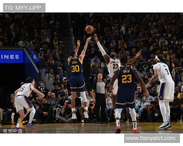 回顾2018年湖人与热火精彩对决全场录像重温经典瞬间